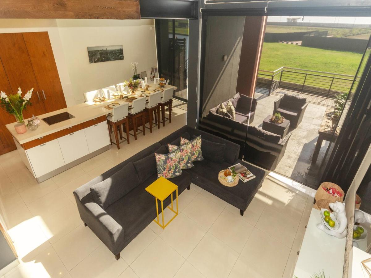 Quayside Waterfront Apartment Дърбан Екстериор снимка