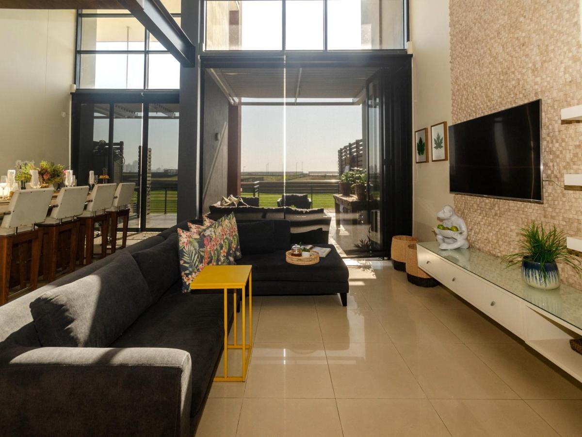 Quayside Waterfront Apartment Дърбан Екстериор снимка