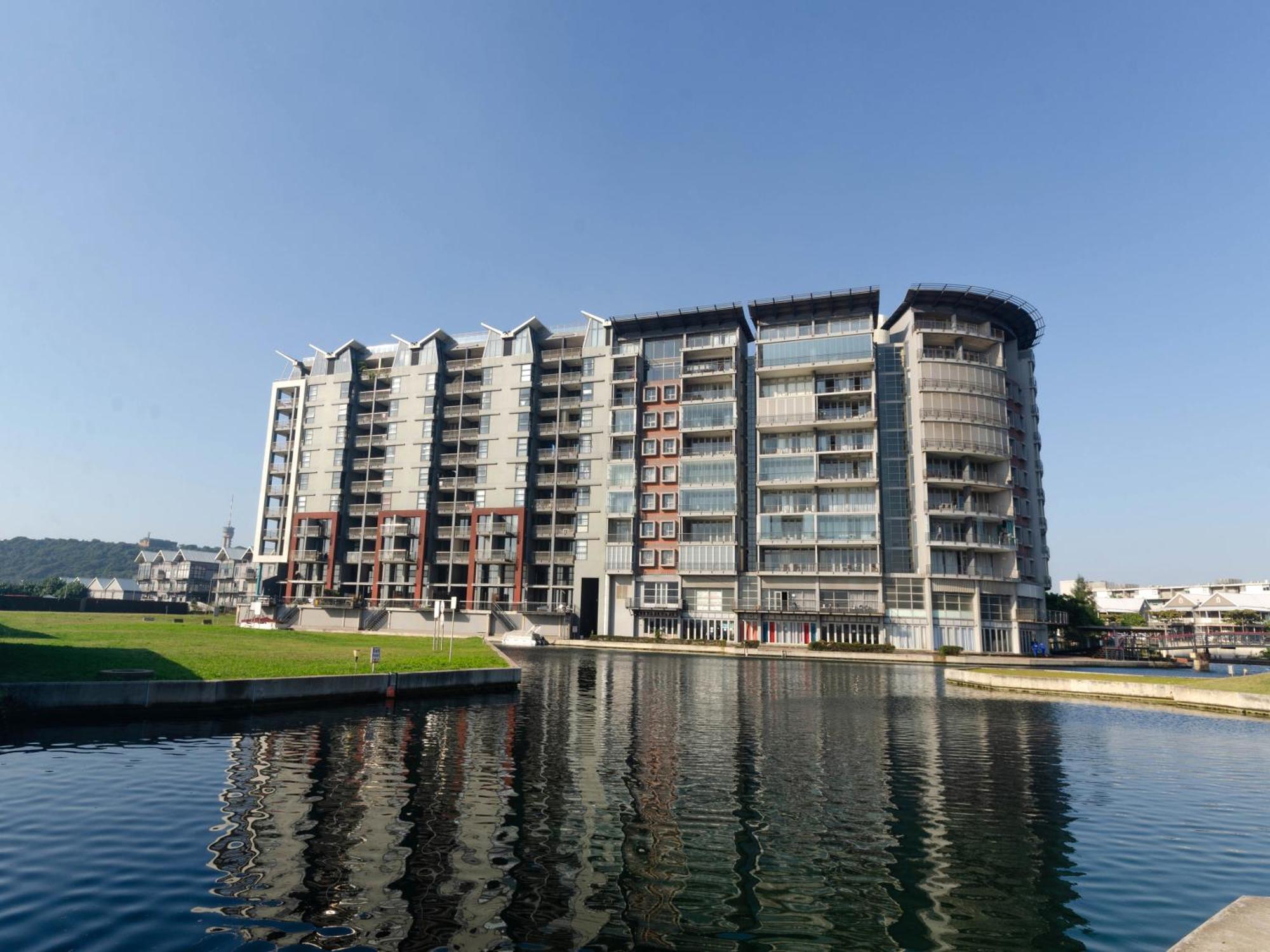 Quayside Waterfront Apartment Дърбан Екстериор снимка